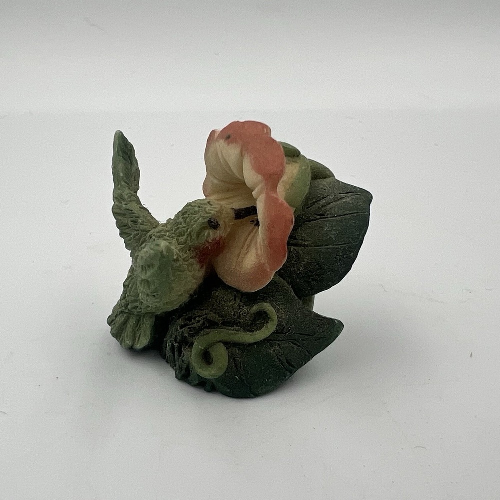 Vintage 1990s 3D Resin Hummingbird And Flower Mini Figurine 1"